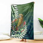 New Zealand Kea Bird Blanket With Maori Koru Fern - Aussie Hoodie