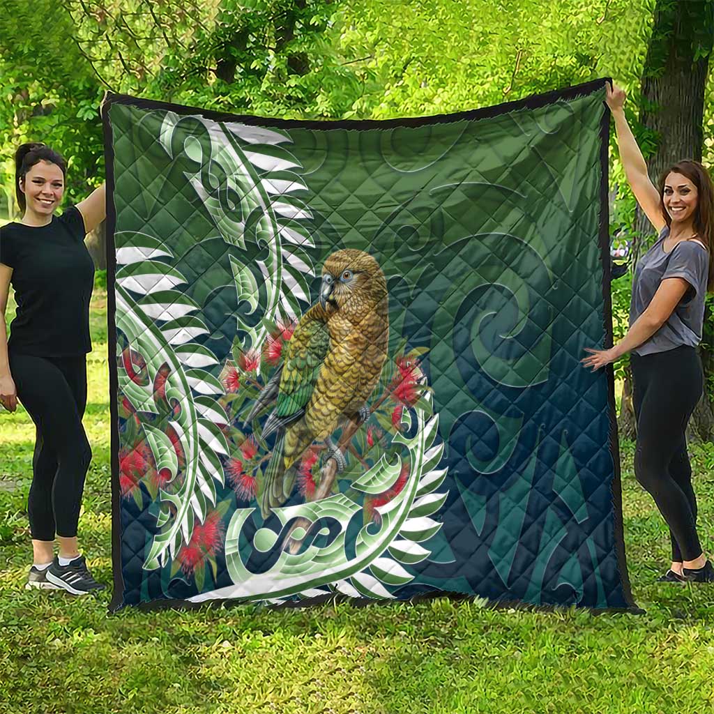 New Zealand Kea Bird Quilt With Maori Koru Fern - Aussie Hoodie