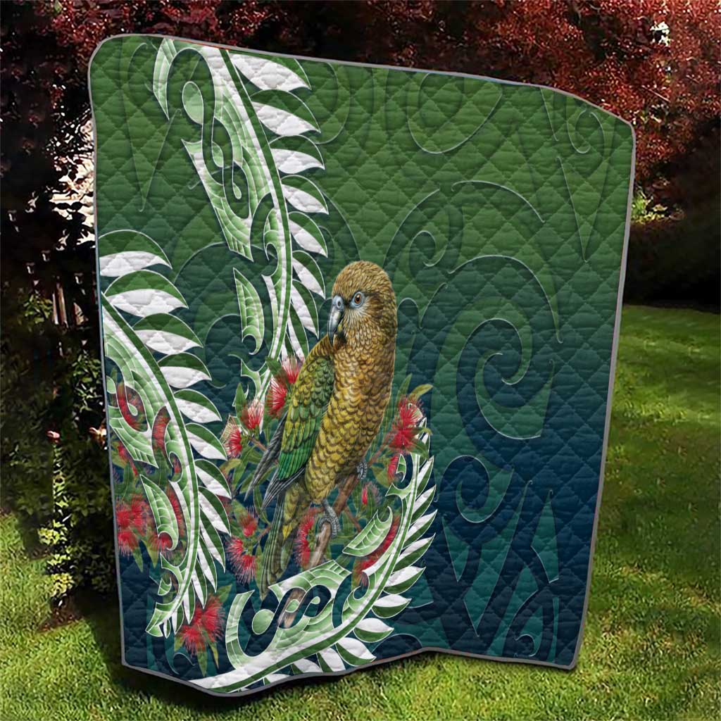 New Zealand Kea Bird Quilt With Maori Koru Fern - Aussie Hoodie