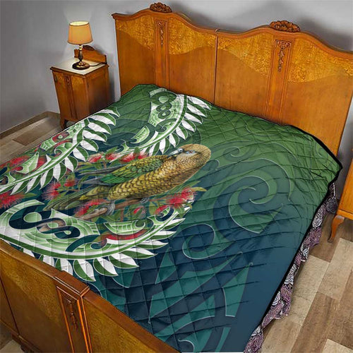 New Zealand Kea Bird Quilt With Maori Koru Fern - Aussie Hoodie