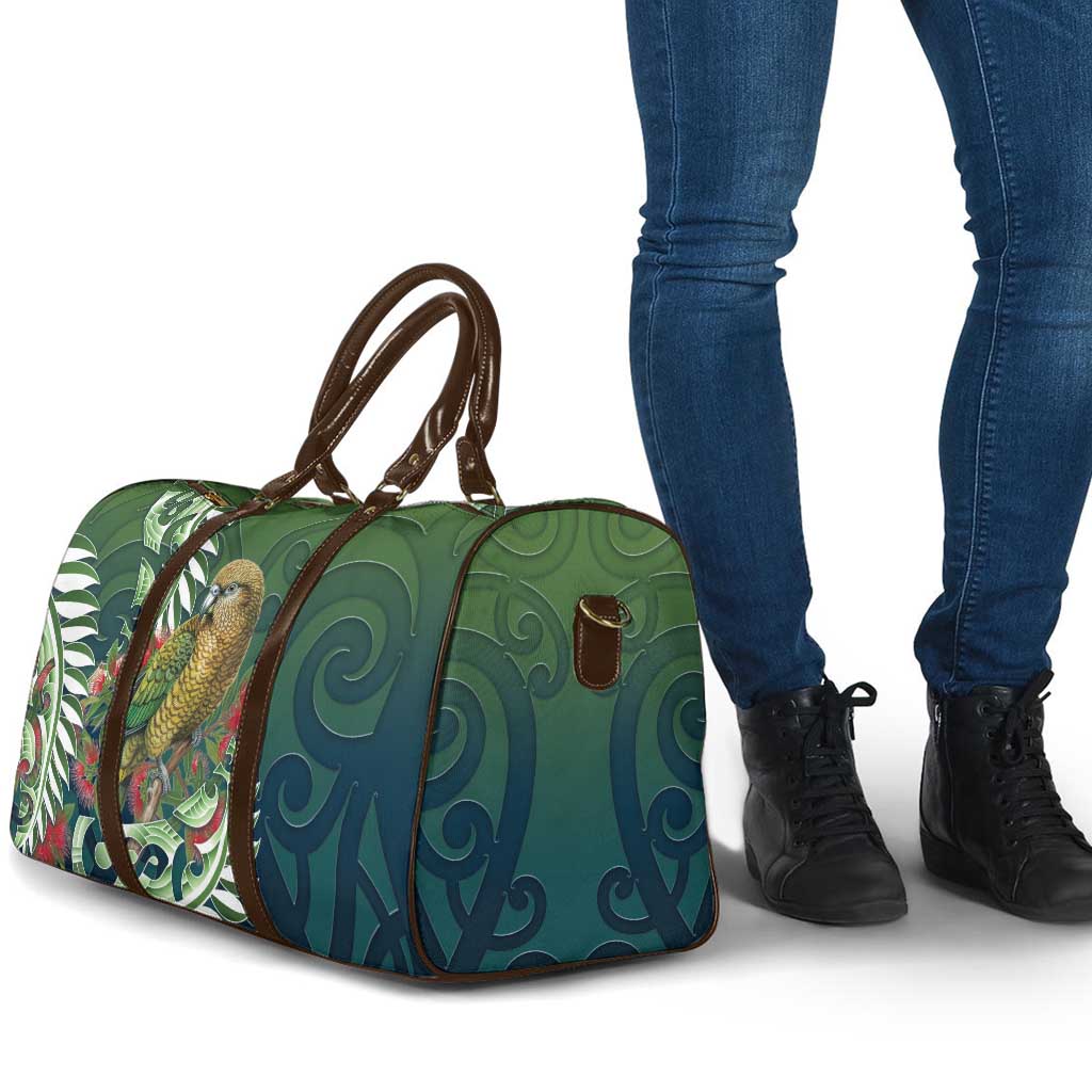New Zealand Kea Bird Travel Bag With Maori Koru Fern - Aussie Hoodie
