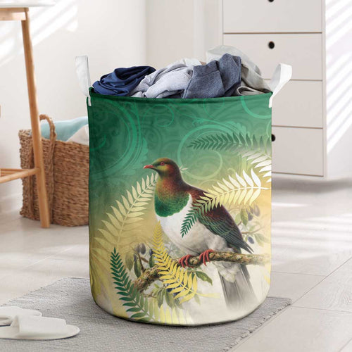 New Zealand Pigeon Kereru Laundry Basket Maori Fern Art Green Gradient - Aussie Hoodie