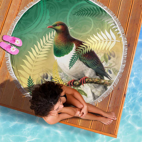 New Zealand Pigeon Kereru Beach Blanket Maori Fern Art Green Gradient - Aussie Hoodie
