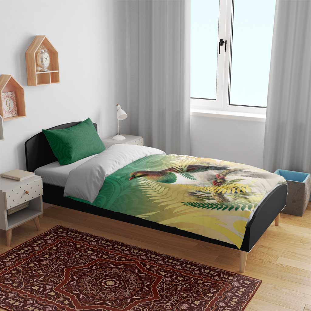 New Zealand Pigeon Kereru Bedding Set Maori Fern Art Green Gradient - Aussie Hoodie