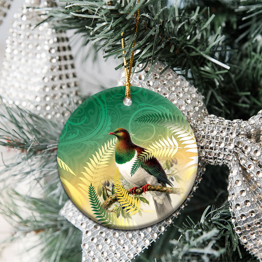 New Zealand Pigeon Kereru Ceramic Ornament Maori Fern Art Green Gradient
