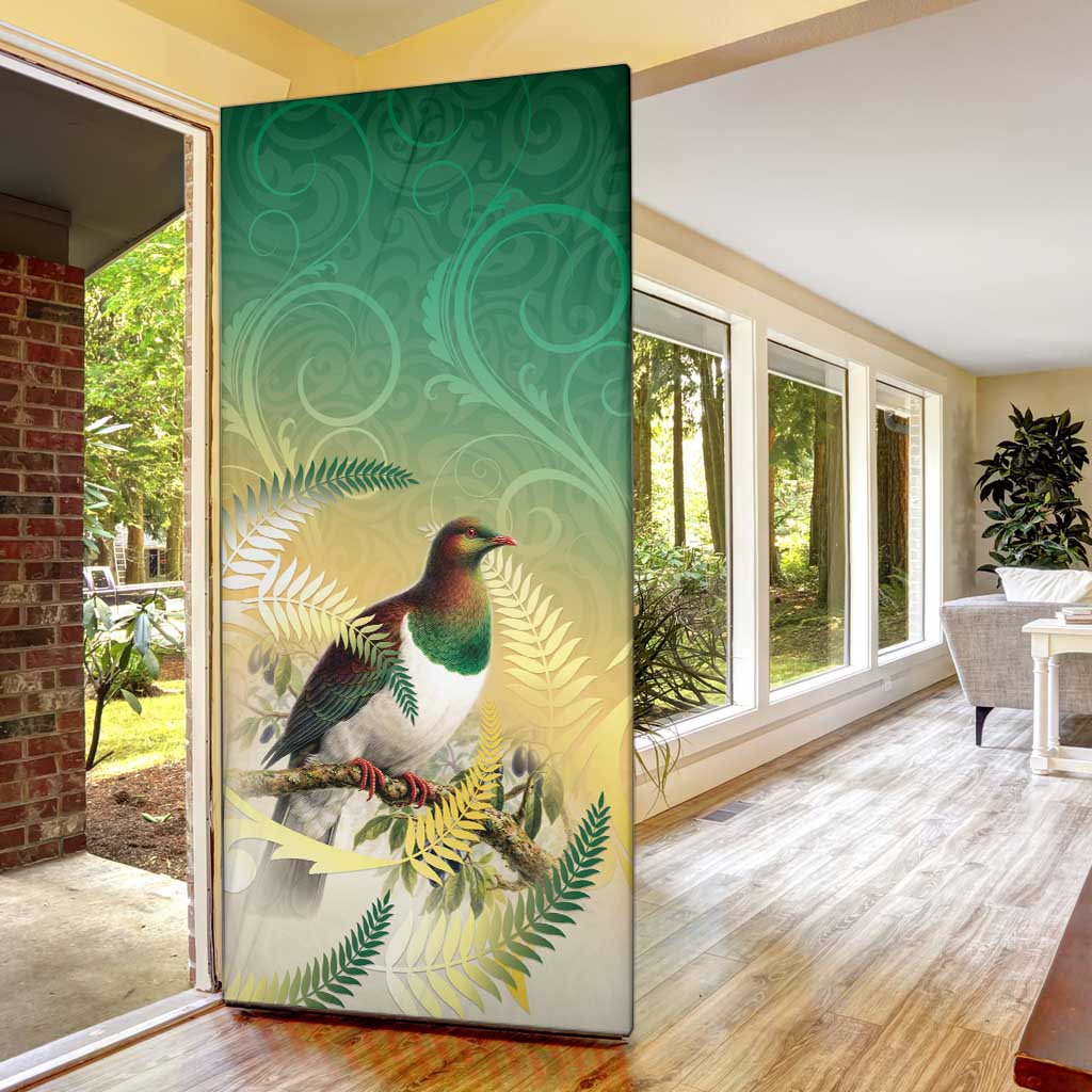 New Zealand Pigeon Kereru Door Cover Maori Fern Art Green Gradient - Aussie Hoodie