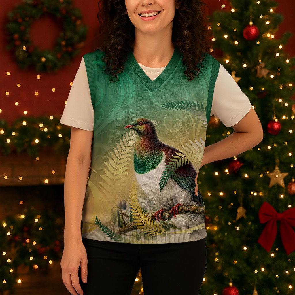 New Zealand Pigeon Kereru Christmas Knitted V-Neck Vest Maori Fern Art Green Gradient