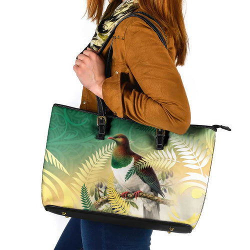 New Zealand Pigeon Kereru Leather Tote Bag Maori Fern Art Green Gradient - Aussie Hoodie
