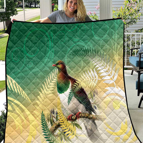 New Zealand Pigeon Kereru Quilt Maori Fern Art Green Gradient - Aussie Hoodie