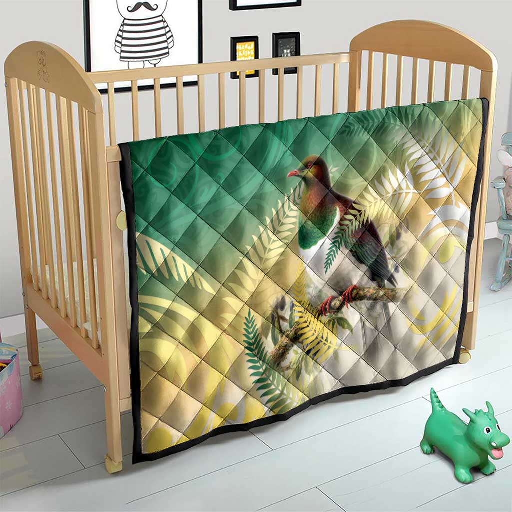 New Zealand Pigeon Kereru Quilt Maori Fern Art Green Gradient - Aussie Hoodie