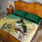 New Zealand Pigeon Kereru Quilt Bed Set Maori Fern Art Green Gradient - Aussie Hoodie