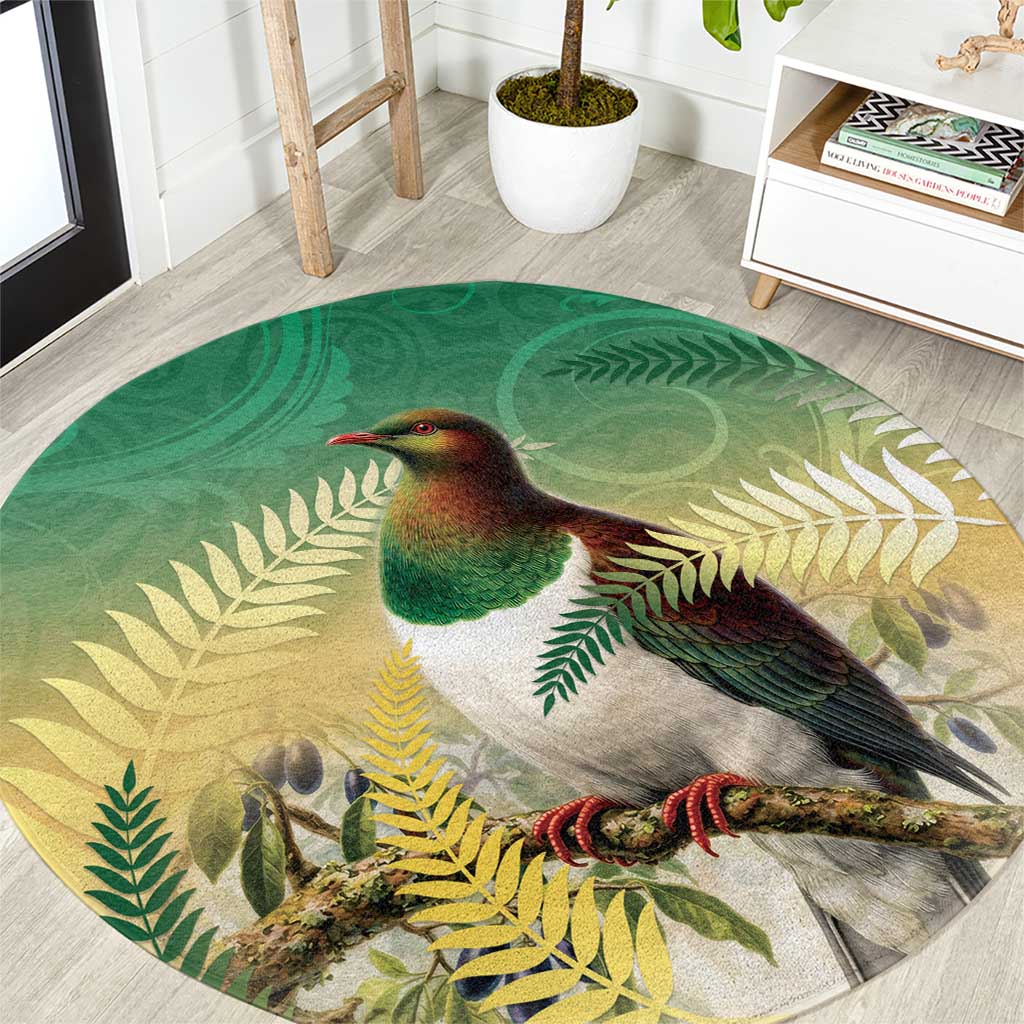 New Zealand Pigeon Kereru Round Carpet Maori Fern Art Green Gradient - Aussie Hoodie