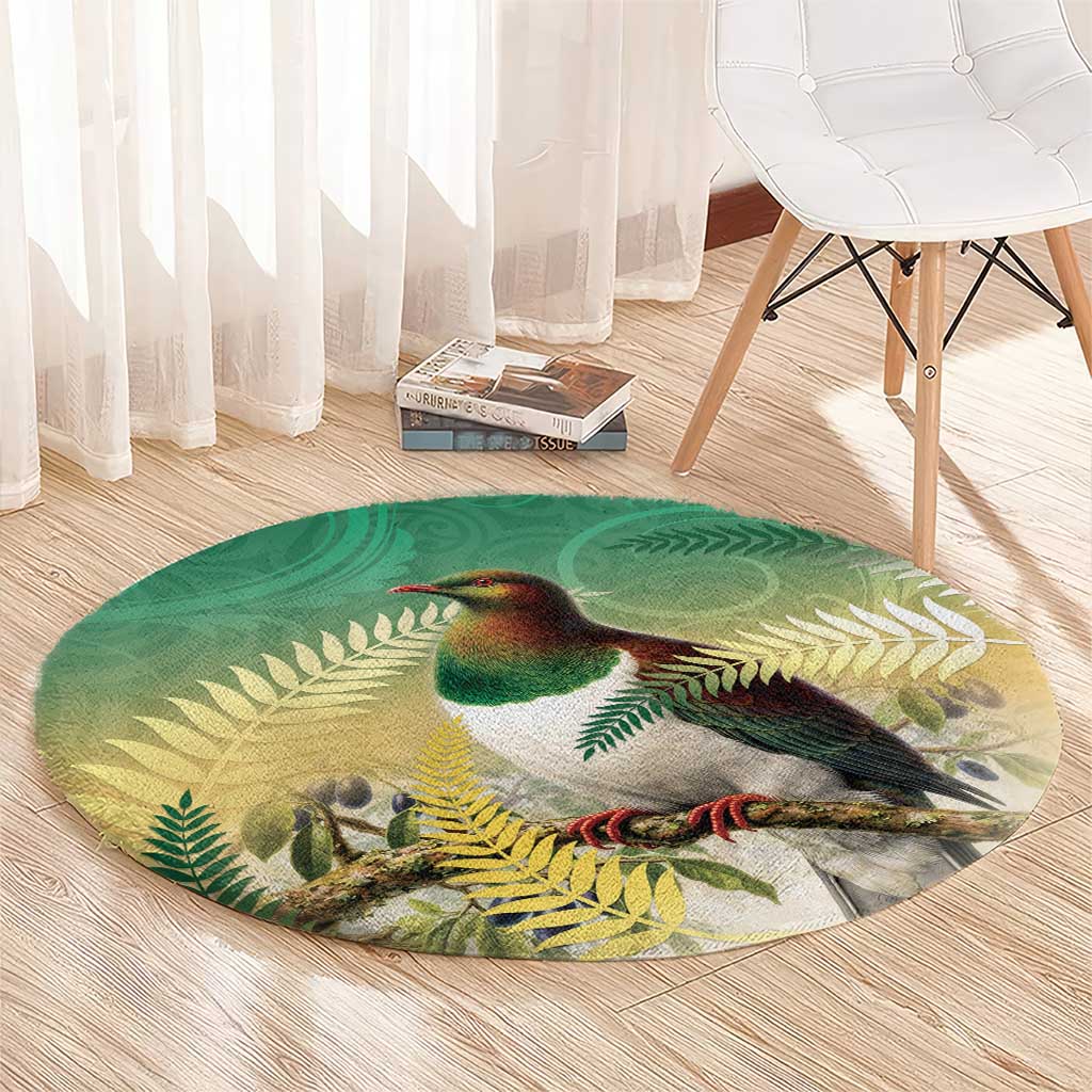New Zealand Pigeon Kereru Round Carpet Maori Fern Art Green Gradient - Aussie Hoodie