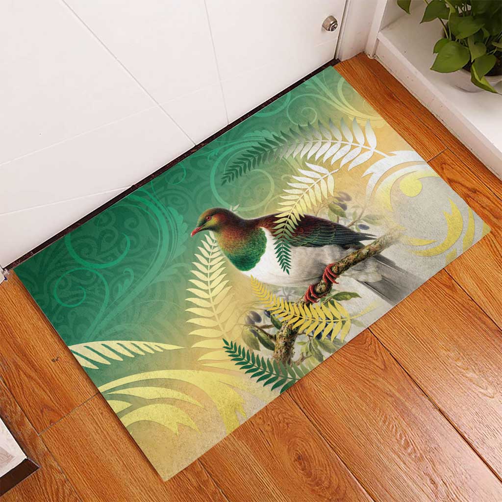 New Zealand Pigeon Kereru Rubber Doormat Maori Fern Art Green Gradient - Aussie Hoodie