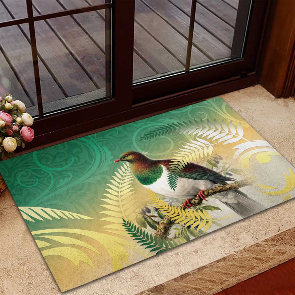 New Zealand Pigeon Kereru Rubber Doormat Maori Fern Art Green Gradient - Aussie Hoodie