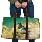 New Zealand Pigeon Kereru Travel Bag Maori Fern Art Green Gradient - Aussie Hoodie