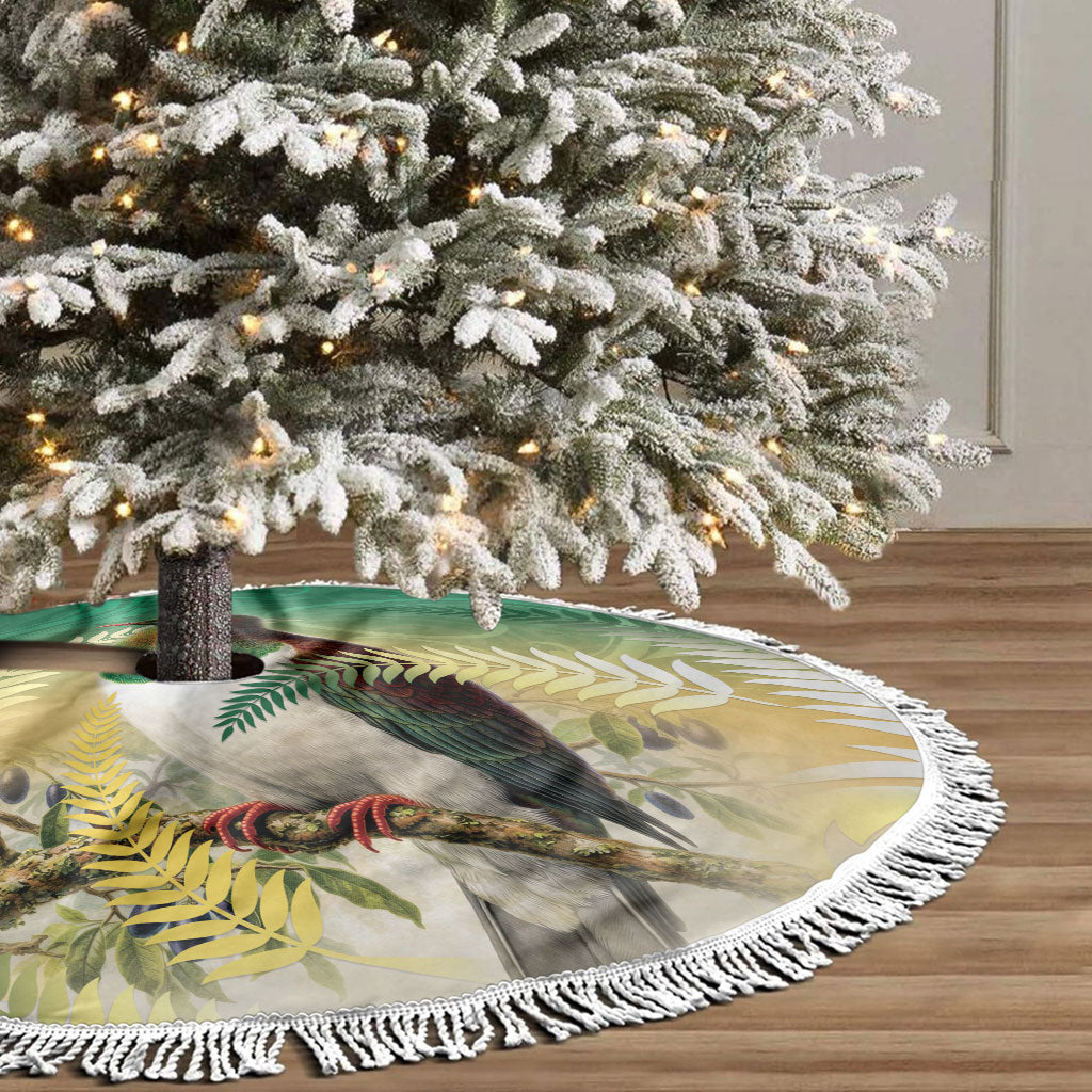 New Zealand Pigeon Kereru Tree Skirt Maori Fern Art Green Gradient