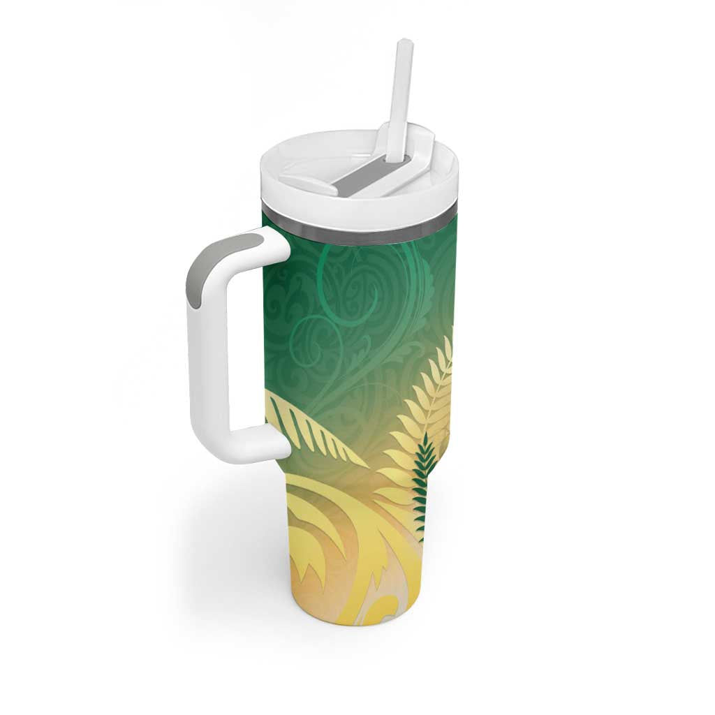New Zealand Pigeon Kereru Tumbler With Handle Maori Fern Art Green Gradient - Aussie Hoodie
