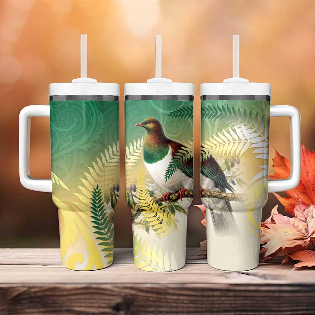 New Zealand Pigeon Kereru Tumbler With Handle Maori Fern Art Green Gradient - Aussie Hoodie