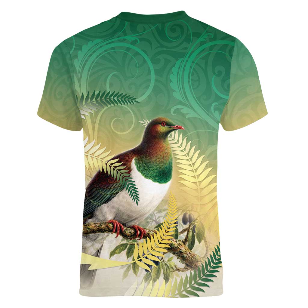 New Zealand Pigeon Kereru Women V-Neck T-Shirt Maori Fern Art Green Gradient - Aussie Hoodie
