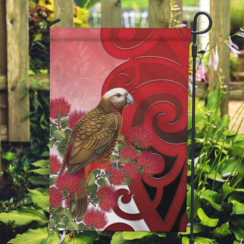 New Zealand Parrot Kaka Garden Flag Maori Koru With Pohutukawa Flowers - Aussie Hoodie