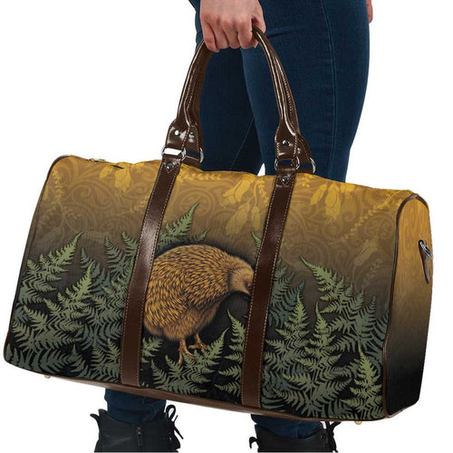 New Zealand Kiwi Bird Travel Bag Silver Fern Mix Maori Pattern