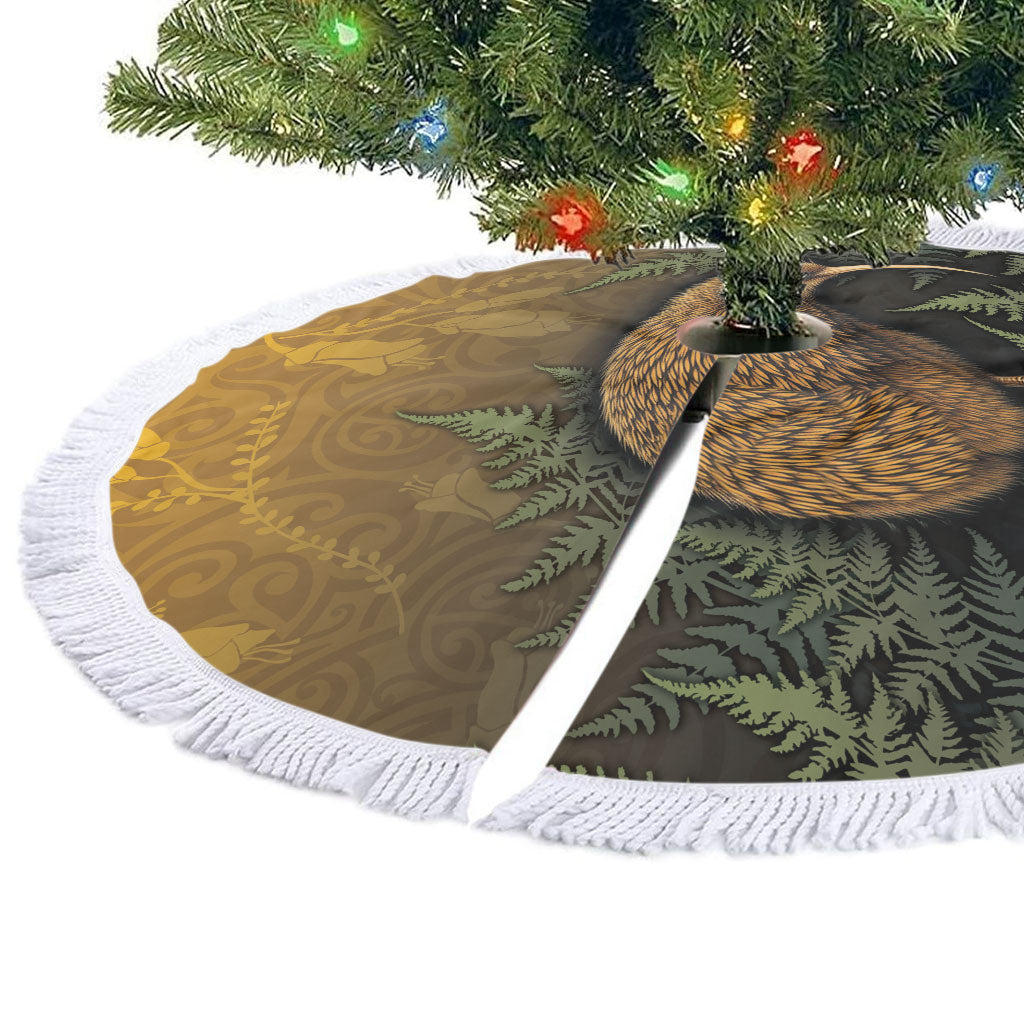New Zealand Kiwi Bird Tree Skirt Silver Fern Mix Maori Pattern