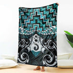 New Zealand Maori Blanket Poutama Pikorua Turquoise Paua Shell