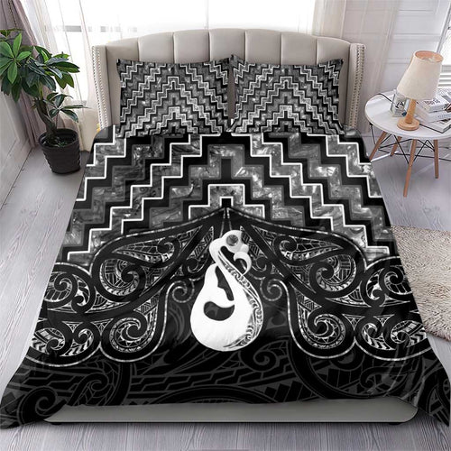 New Zealand Maori Bedding Set Poutama Manaia Black Paua Shell