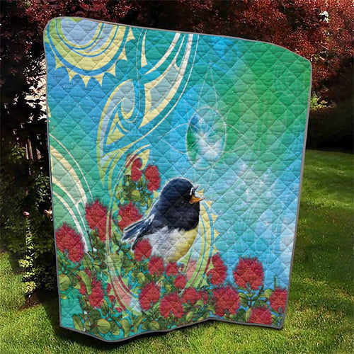 New Zealand Tomtit Quilt Maori Koru With Pohutukawa Galaxy Style - Aussie Hoodie