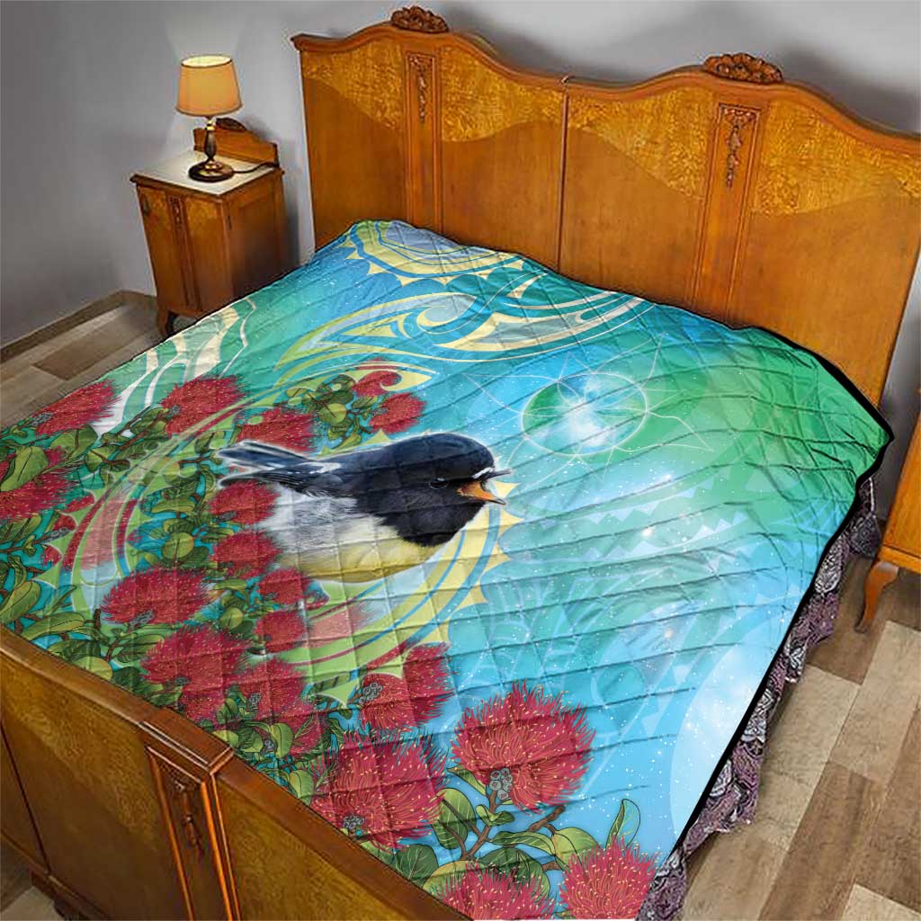New Zealand Tomtit Quilt Maori Koru With Pohutukawa Galaxy Style - Aussie Hoodie