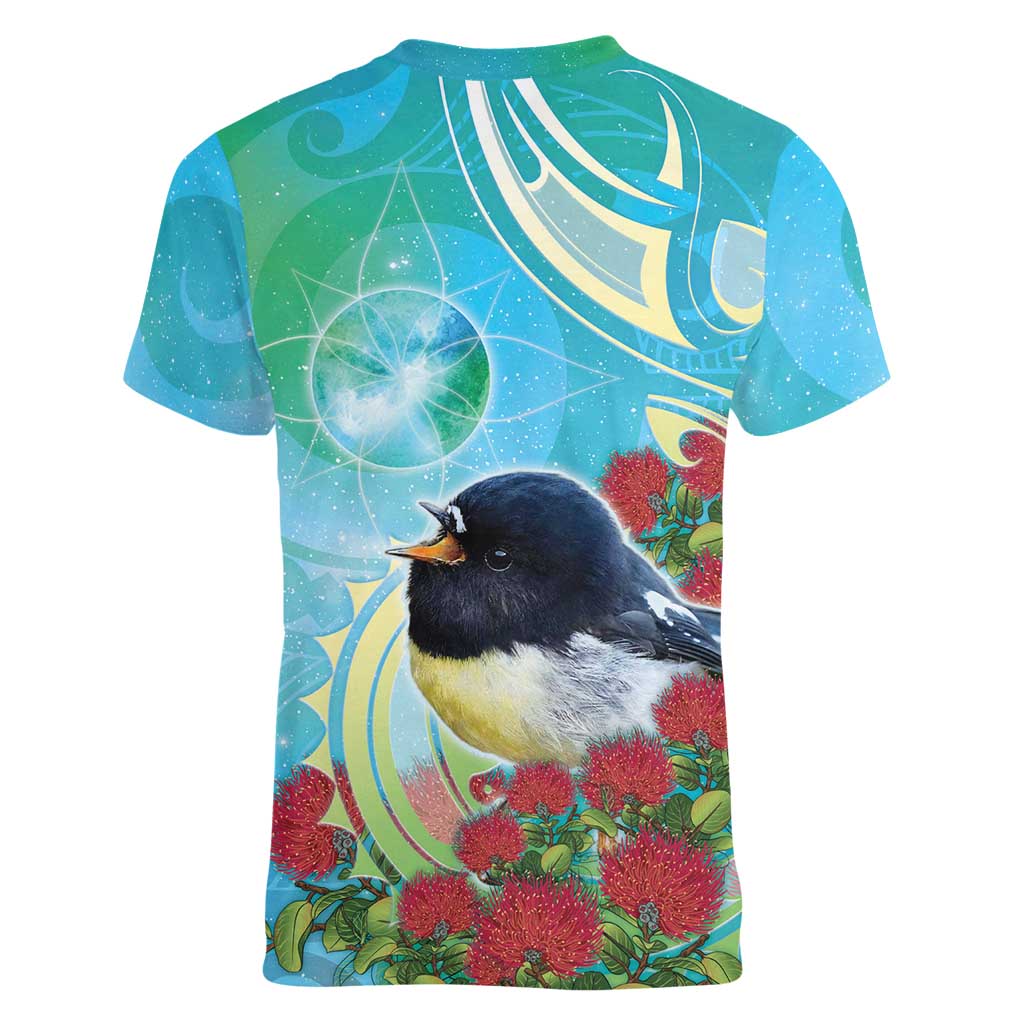 New Zealand Tomtit Women V-Neck T-Shirt Maori Koru With Pohutukawa Galaxy Style - Aussie Hoodie