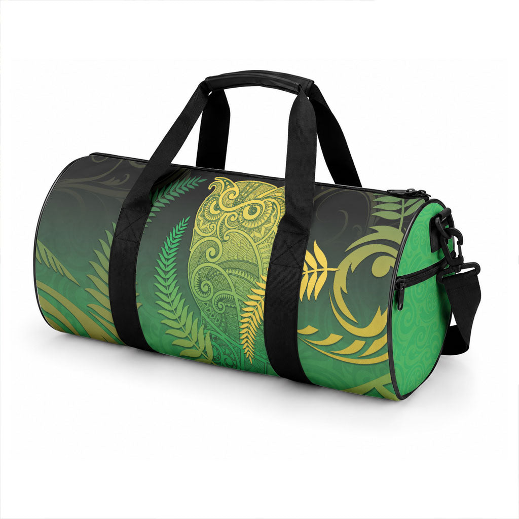 New Zealand Aotearoa Ruru Duffle Bag Maori Fern Art Green