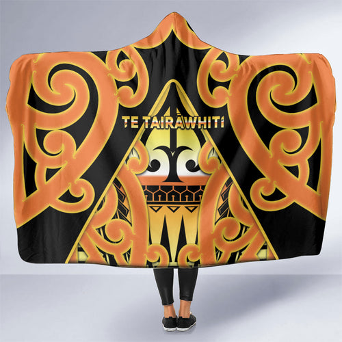 New Zealand Te Tairawhiti Hooded Blanket Maori Koru Pattern