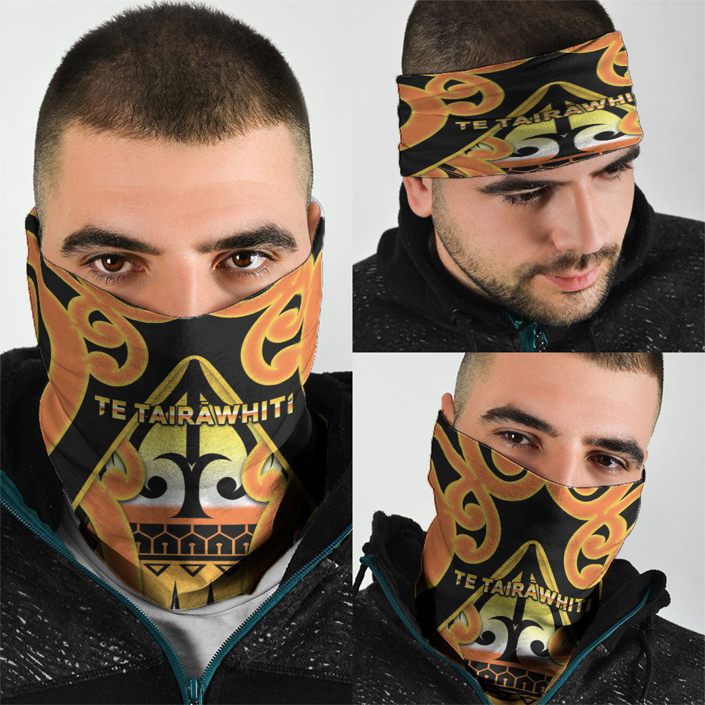 New Zealand Te Tairawhiti Neck Gaiter Maori Koru Pattern