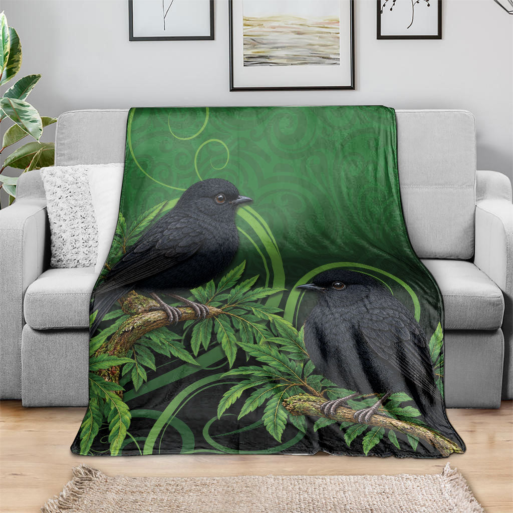 New Zealand Black Robin Blanket Karure Maori Koru Art Tattoo