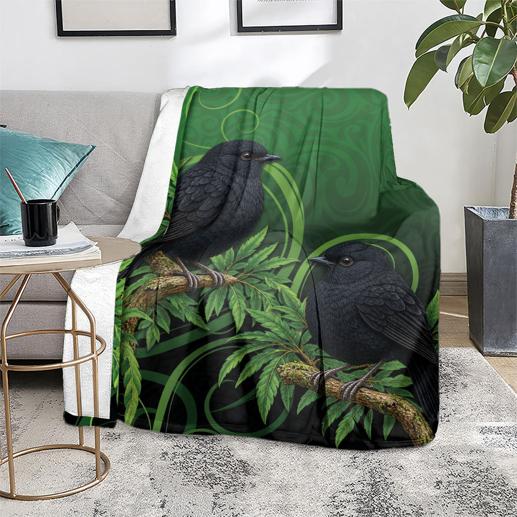 New Zealand Black Robin Blanket Karure Maori Koru Art Tattoo