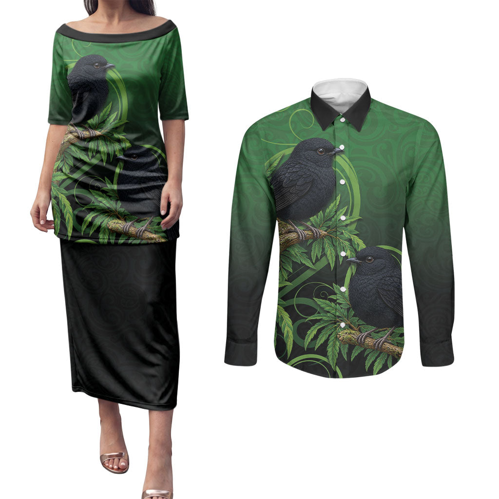 New Zealand Black Robin Couples Matching Puletasi and Long Sleeve Button Shirt Karure Maori Koru Art Tattoo