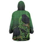 New Zealand Black Robin Wearable Blanket Hoodie Karure Maori Koru Art Tattoo