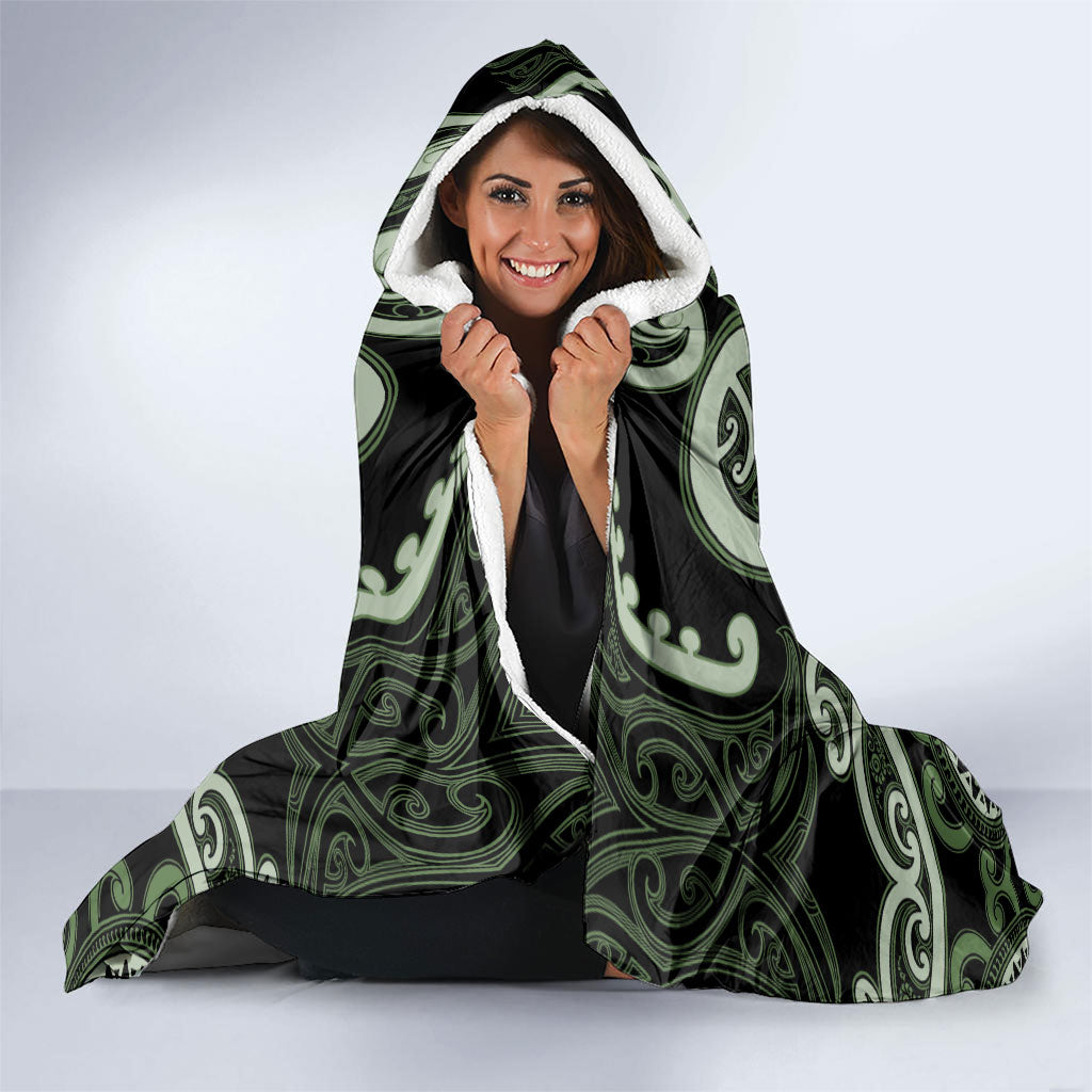 Aotearoa Ngati Awa Hooded Blanket Maori Tribal Pattern