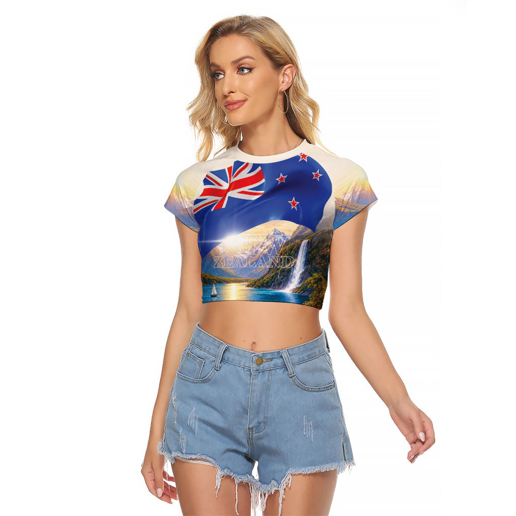 New Zealand Flag Raglan Cropped T Shirt Scenic Nature