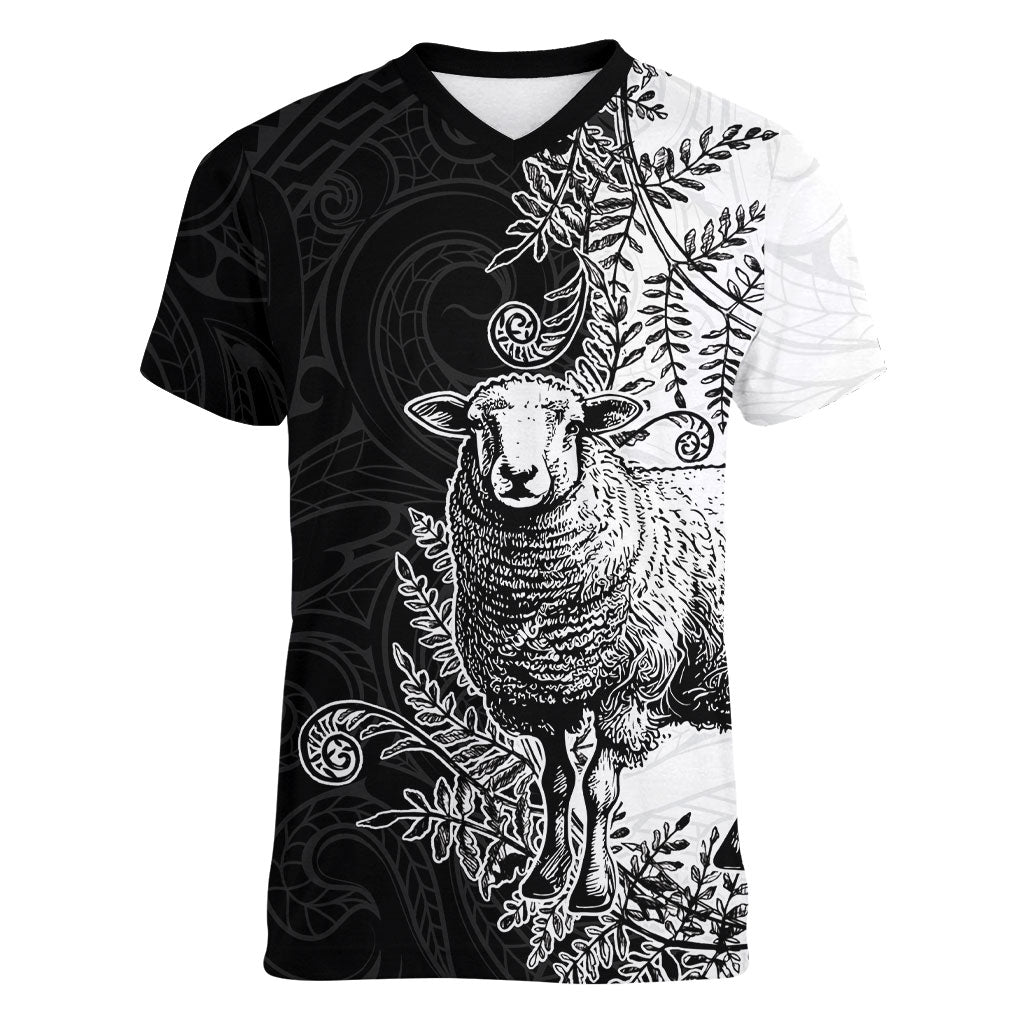 New Zealand Aotearoa Hipi Women V-Neck T-Shirt Maori Pattern