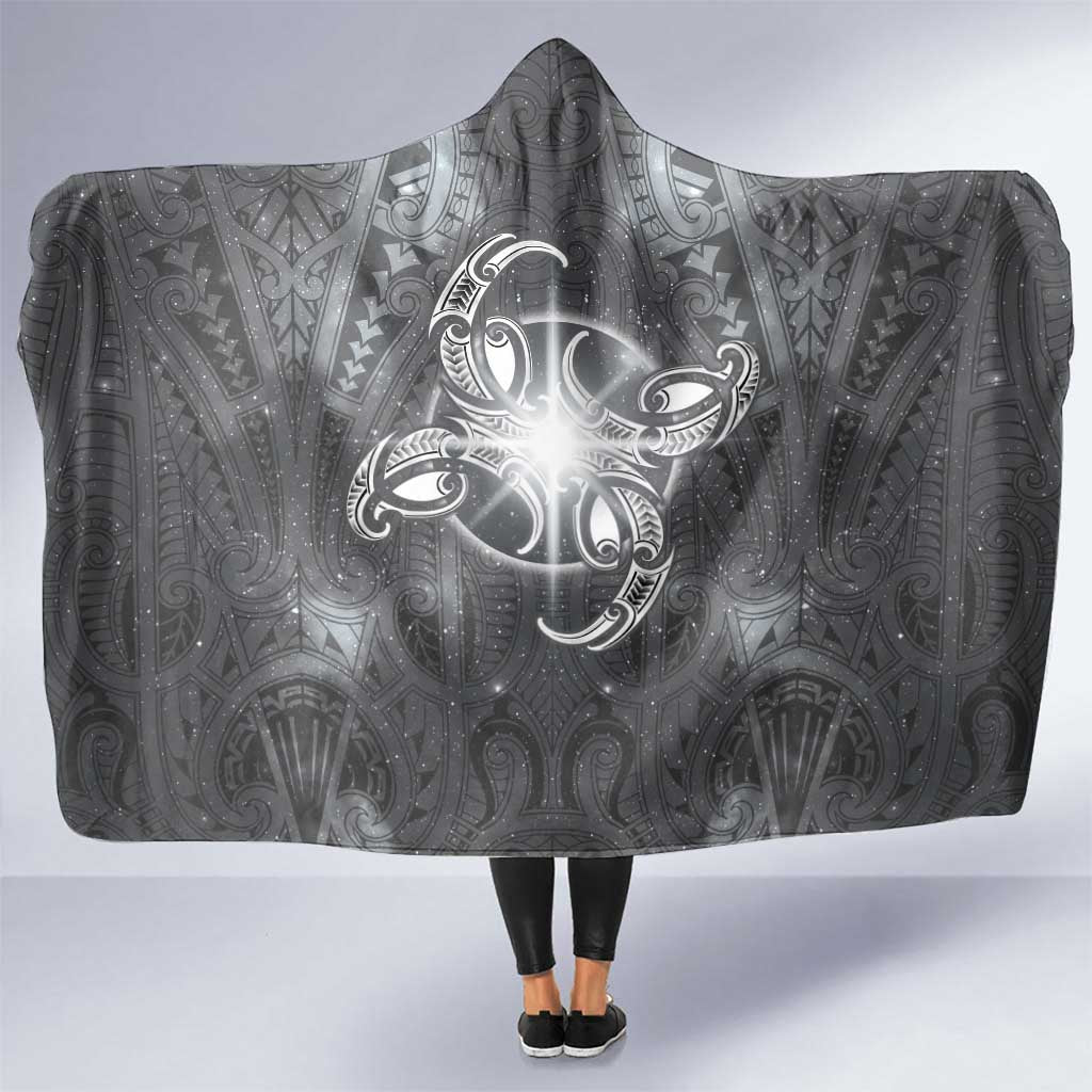 New Zealand Matariki Ururangi Hooded Blanket Maori Moko Grey Galaxy
