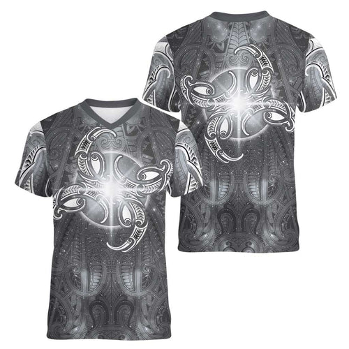 New Zealand Matariki Ururangi Women V-Neck T-Shirt Maori Moko Grey Galaxy