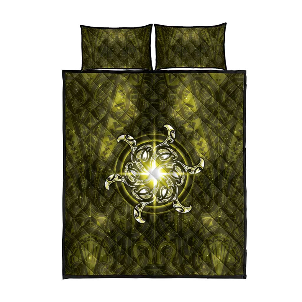 New Zealand Matariki Hiwaiterangi Quilt Bed Set Maori Moko Yellow Galaxy