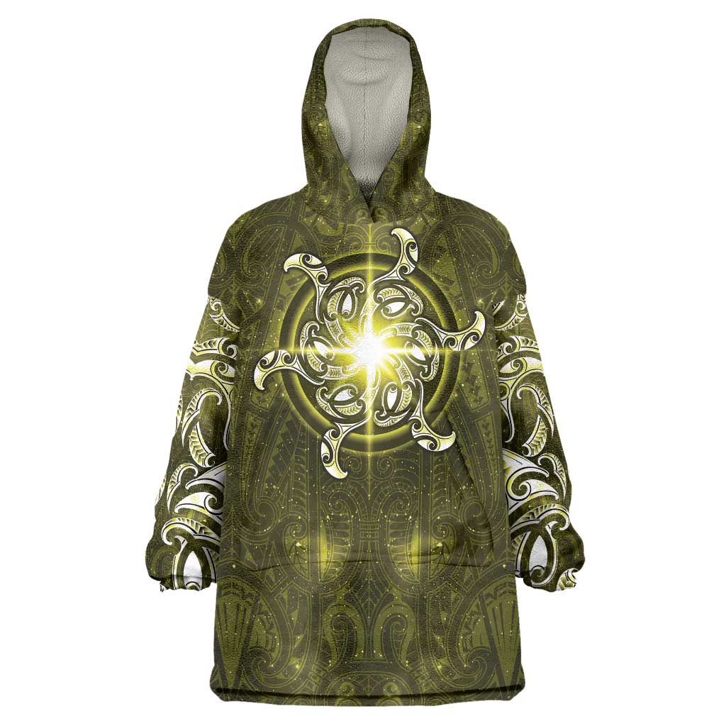 New Zealand Matariki Hiwaiterangi Wearable Blanket Hoodie Maori Moko Yellow Galaxy