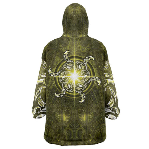 New Zealand Matariki Hiwaiterangi Wearable Blanket Hoodie Maori Moko Yellow Galaxy