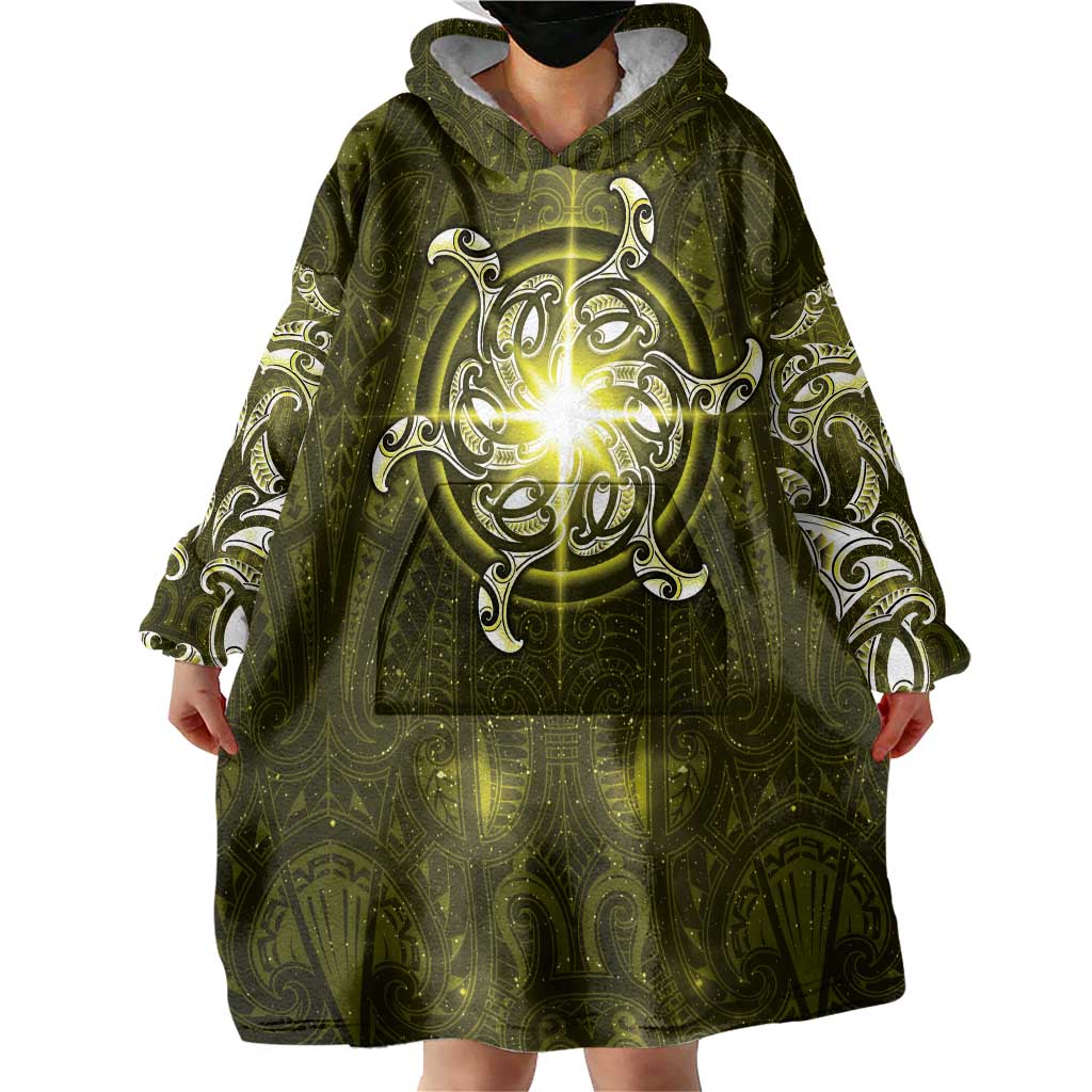 New Zealand Matariki Hiwaiterangi Wearable Blanket Hoodie Maori Moko Yellow Galaxy