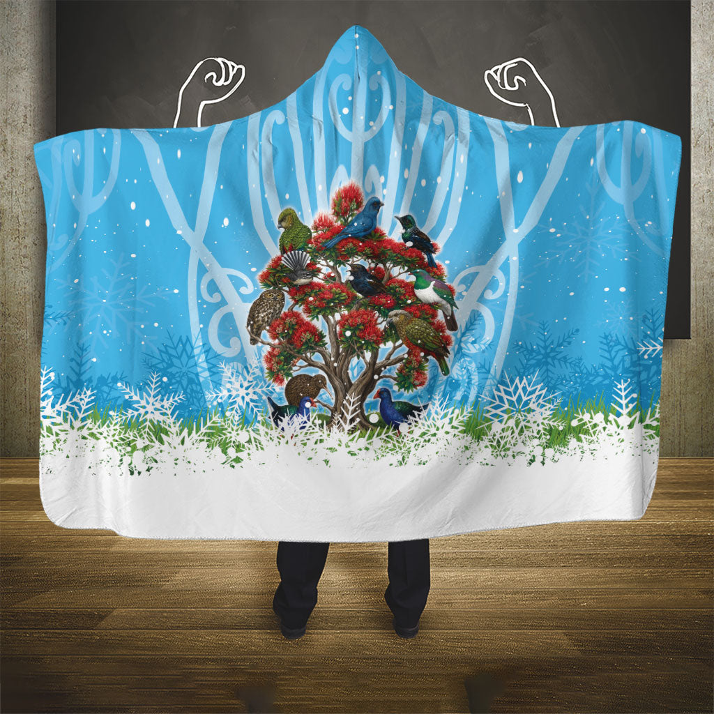 New Zealand Birds Christmas Hooded Blanket Pohutukawa Xmas Tree