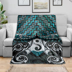 New Zealand Maori Blanket Poutama Pikorua - Single Twist Paua Shell